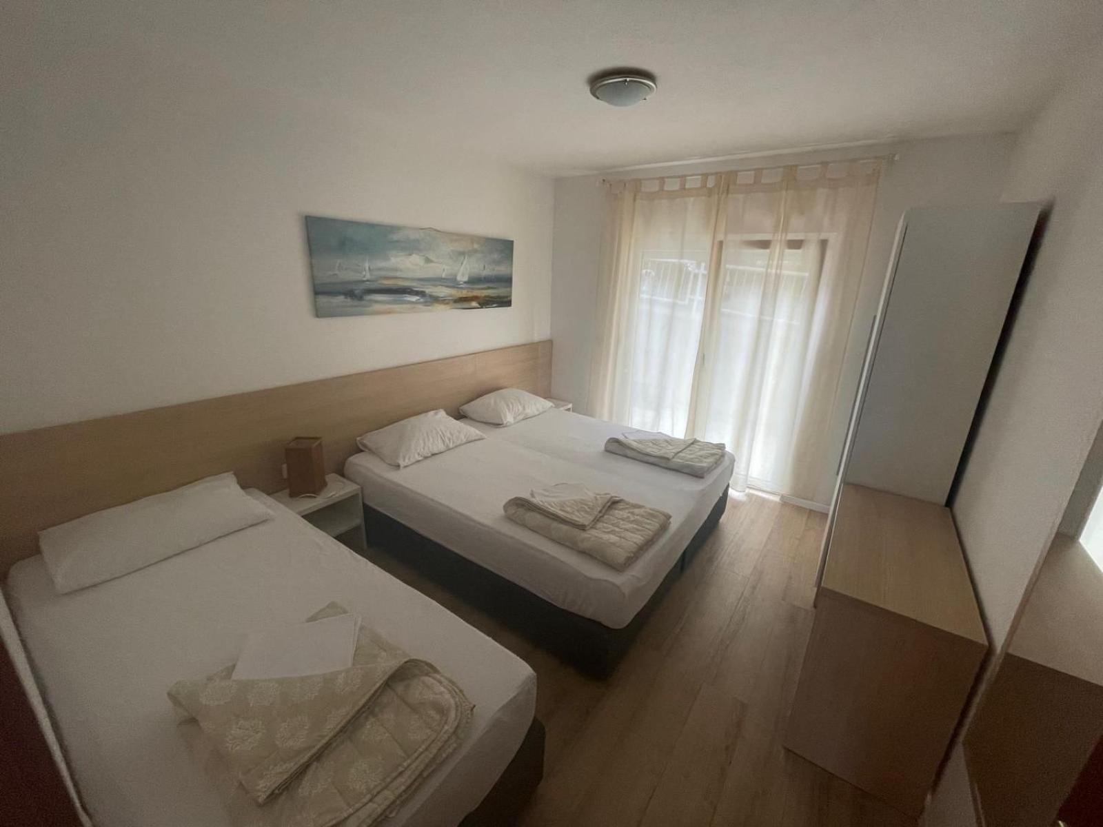 Apartments Kristic ネウム エクステリア 写真